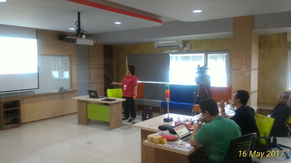 Putri_Maharini's tweet photo. @parwi66 @komang945 @_funtastic5_ #dpstreg5 #ifc2017 present for treg 5 victory https://t.co/cWRj8Y4waO