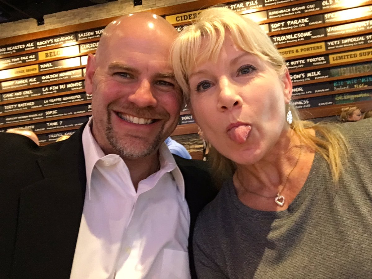 mikemalski's tweet photo. #otphnv #UPshow https://t.co/NnkkTPJ8p3