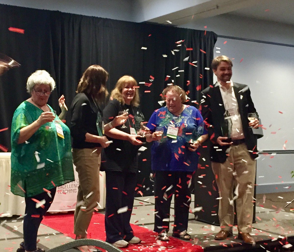 KeithAnliker's tweet photo. #FACET2017 And we had confetti, champagne and chocolates! Congrats to the finalists and the winners! https://t.co/PJqH2xiOkm