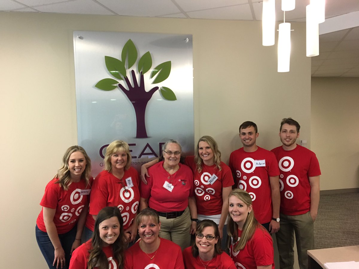 D124 rocked some AMAZING volunteer events during R100 days of service #BestInCommunity