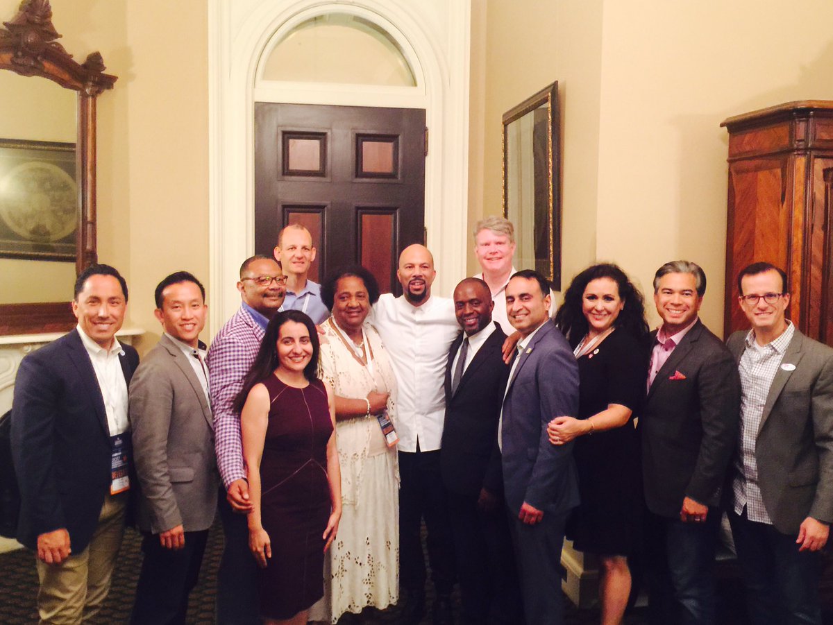 LorenaSGonzalez's tweet photo. Yes! The Democratic Caucus has a progressive wing. Tonight we gathered with @common to push our agenda. #prodems https://t.co/OJ7izMUWB3