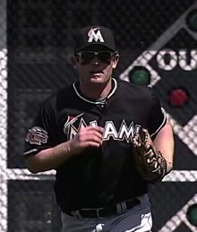 A happy dapper 37th birthday to Austin Kearns! 