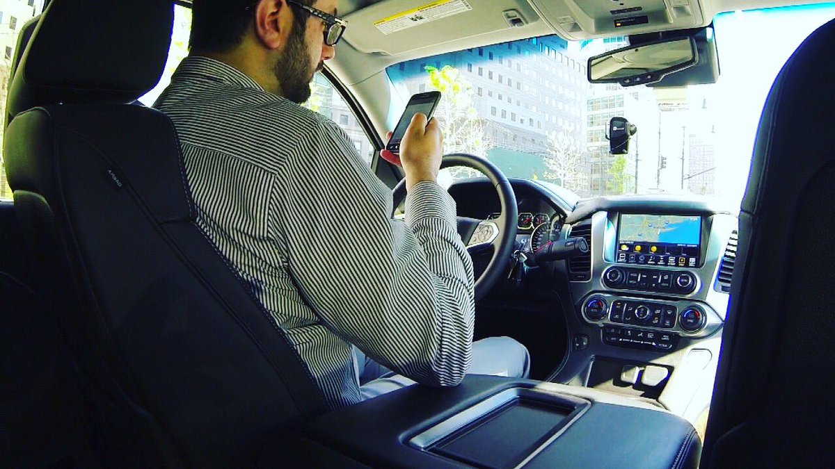 Taking a ride sharing service home? Don't stand for texting and driving! Speak up! Stay safe! #uberdrivers #stoptextinganddriving #itcanwait
