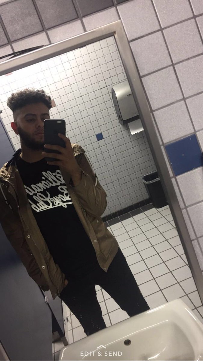 Ant_G4's tweet photo. 🤷🏾‍♂️🤷🏾‍♂️ https://t.co/P1mnsuGDlu