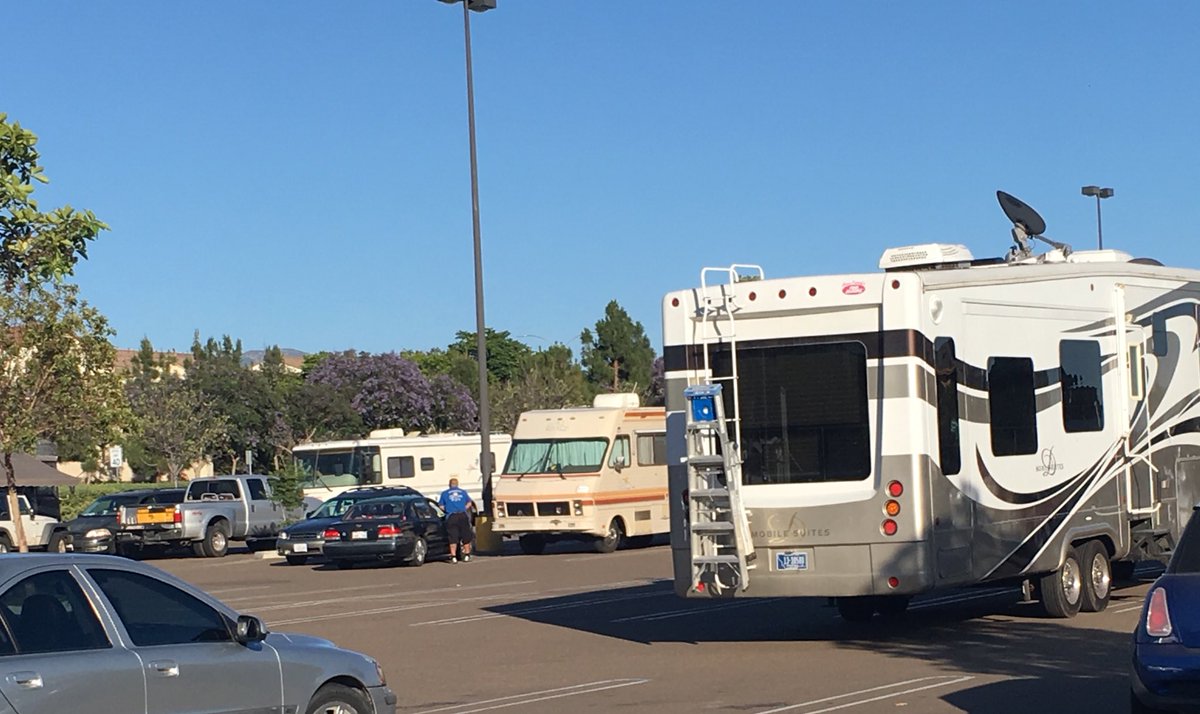 10NewsAcevedo's tweet photo. Walmart and Home Depot in East Lake donating waters to all #GateFire evacuees. Dozens of RVs in the parking lot @10News https://t.co/qs1KhpImrh