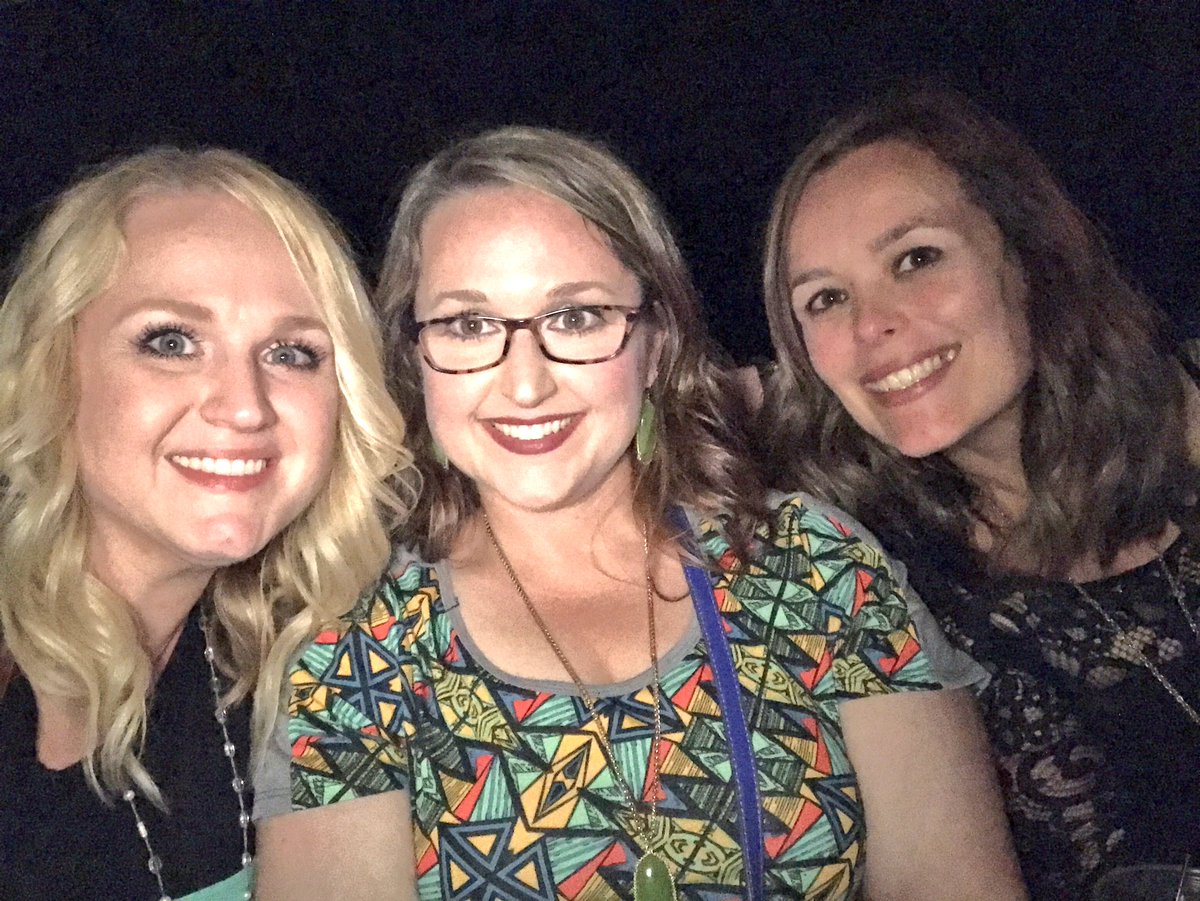 mrshopper102's tweet photo. #Thankful4Hou #TotalPackageTour #TotalPackageTourHouston ❤️ from section 415! https://t.co/pG0cuG7nmc