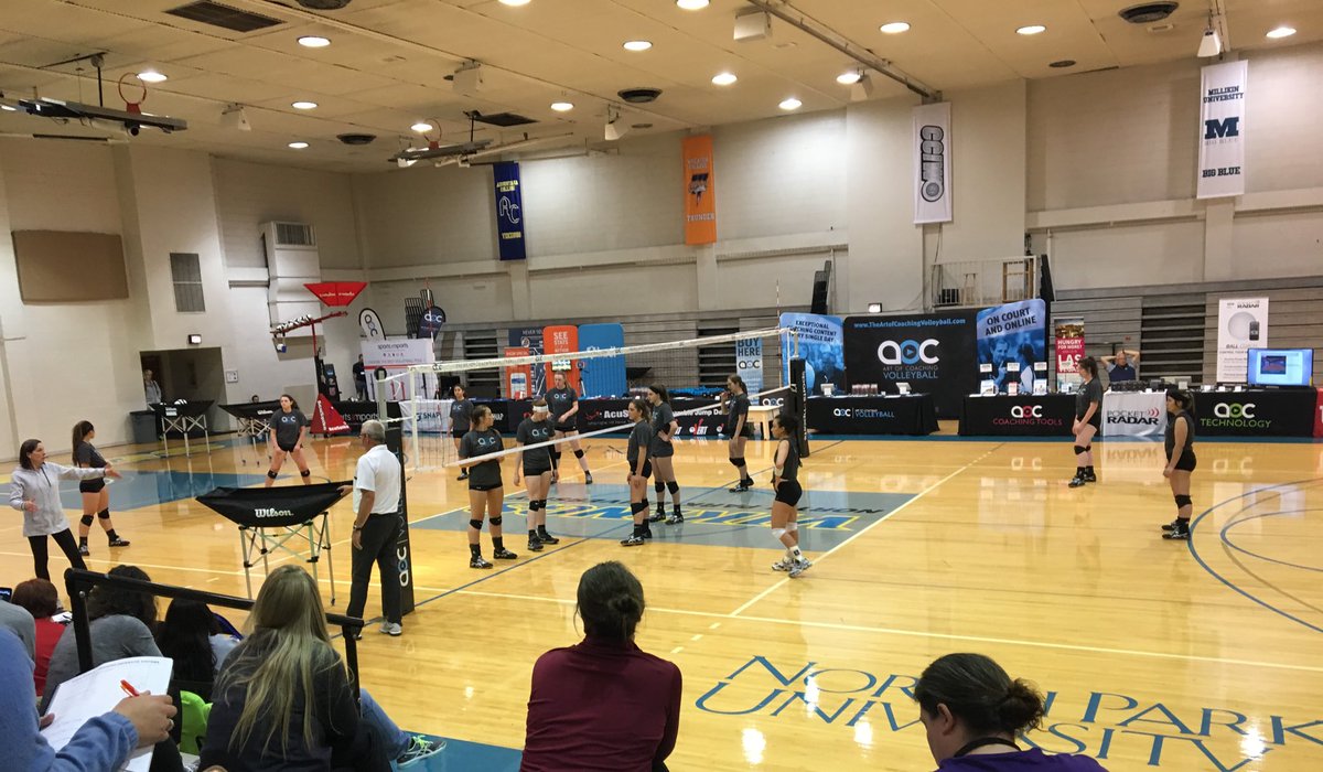 LoogooteeVball tweet picture
