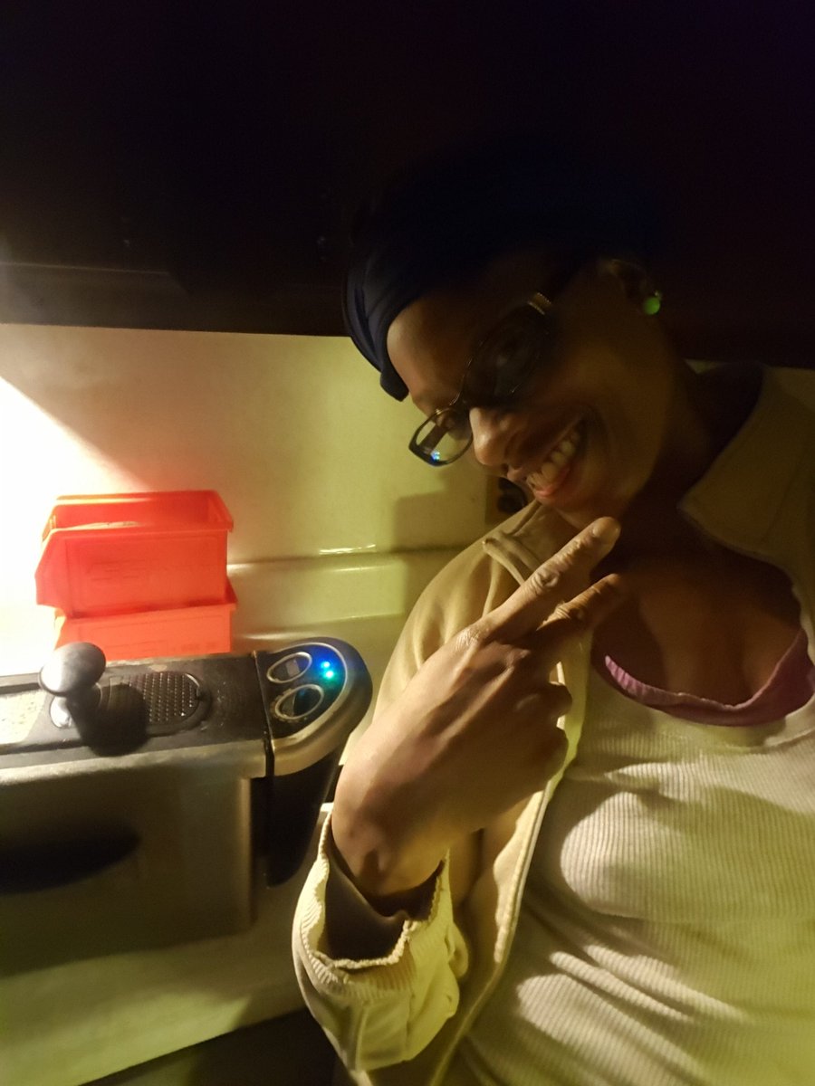 taragovan's tweet photo. Bout to eat and turn up some moreπReal quick, likeπ½ #WhosFunctioning #WhoCares #TwoDaysOff #MondayMotivation #SundayIsNiceToo π https://t.co/EgUxoVLme2