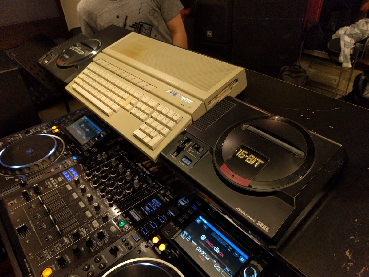 sdhizumi's tweet image. 超絶重武装