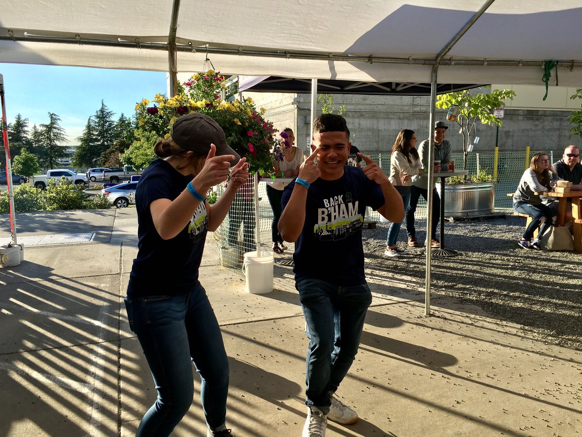 WWUAlumni's tweet photo. Our Alumni staff is feeeling it at #Back2Bham Downtown Bash with @SpaceBand https://t.co/Onjo4dxsqF