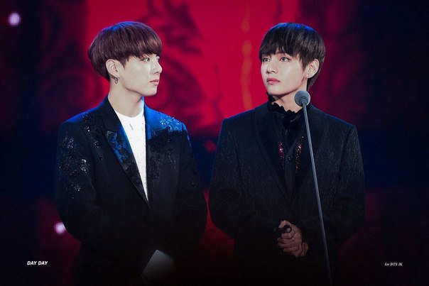 бтс taekook. вигуки bts. бтс тэхён и чонгук. бтс ким тэхен 2021. какие сейчас отношения между тэхеном и чонгуком.