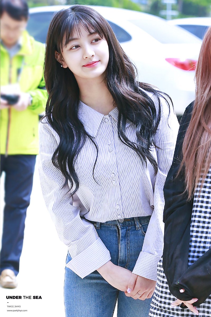 jihyo pics on twitter jihyo fansites a very sadly small thread