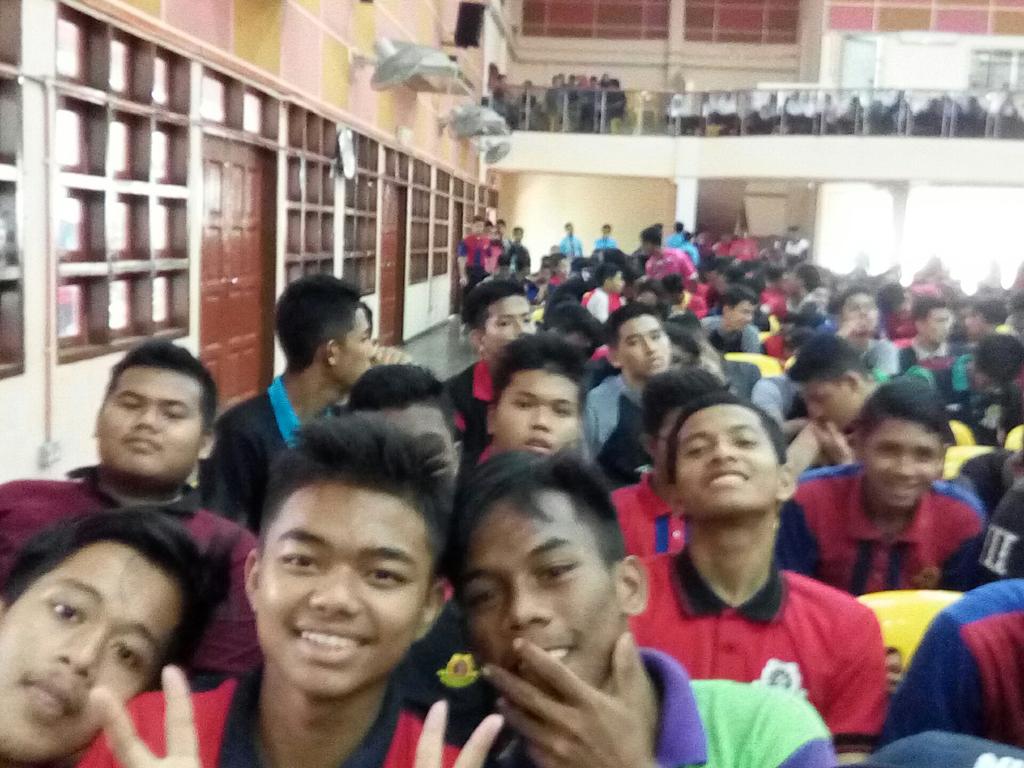 iamnikfirdaus_'s tweet photo. #hyeeee https://t.co/TOYNMQA3FM