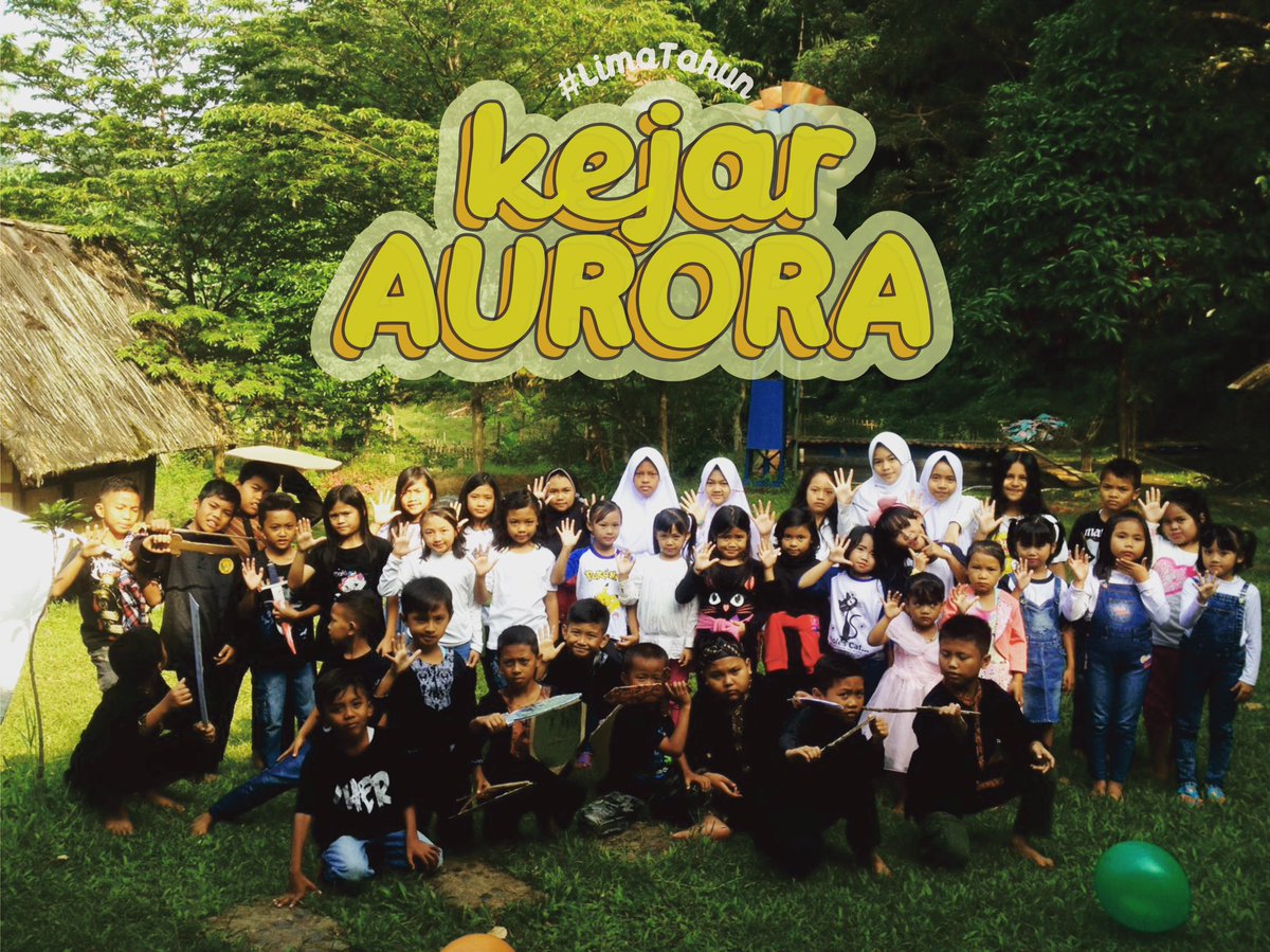 kejarAURORA's tweet photo. Adik2 @kejarAURORA yg tampil pagi hari ini di depan orang tuanya :D #5tahunkejarAURORA https://t.co/BfyWMXCwVr