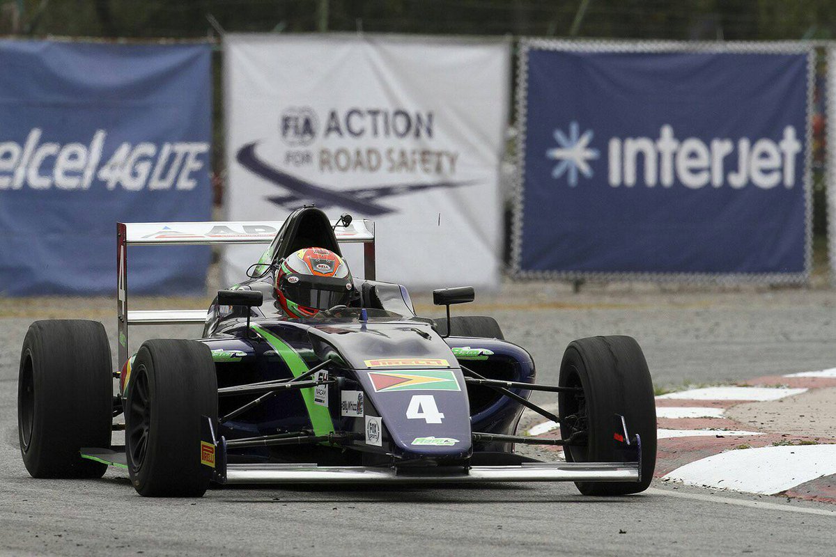 Pasiondep's tweet photo. @CalvinSMing impone condiciones en #Carrera1 @FIAF4Nacam #GPdeSLP @AbedFlavio @Femadac @OMDAIMX |✒📷 @TONOSANCHEZFOTO https://t.co/UcZPKPh2tn