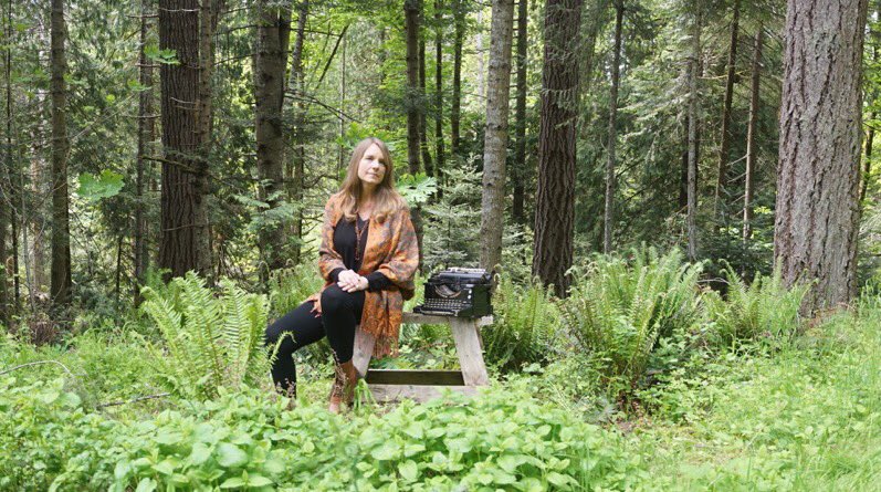 LisaMaxxMusic's tweet photo. It seems it is time for #letterstosally to come out into the #light . #letters to sally. A deep #journey into the #heart of #disability https://t.co/ICEk3IsKpv