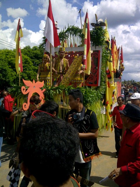 niko_ptkborneo's tweet photo. @dayaklover @HumaBetangWeb @PakatDayak Kami Dayak,Kami NKRI Bendera Kami Sang Saka Merah Putih, Bukan Bendera Agama https://t.co/Dx7ZYr1rCU