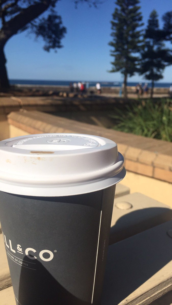 Coffee at Coogee beach then some work for the week while sitting here. #notaproblem #sunonmyface #blueskies