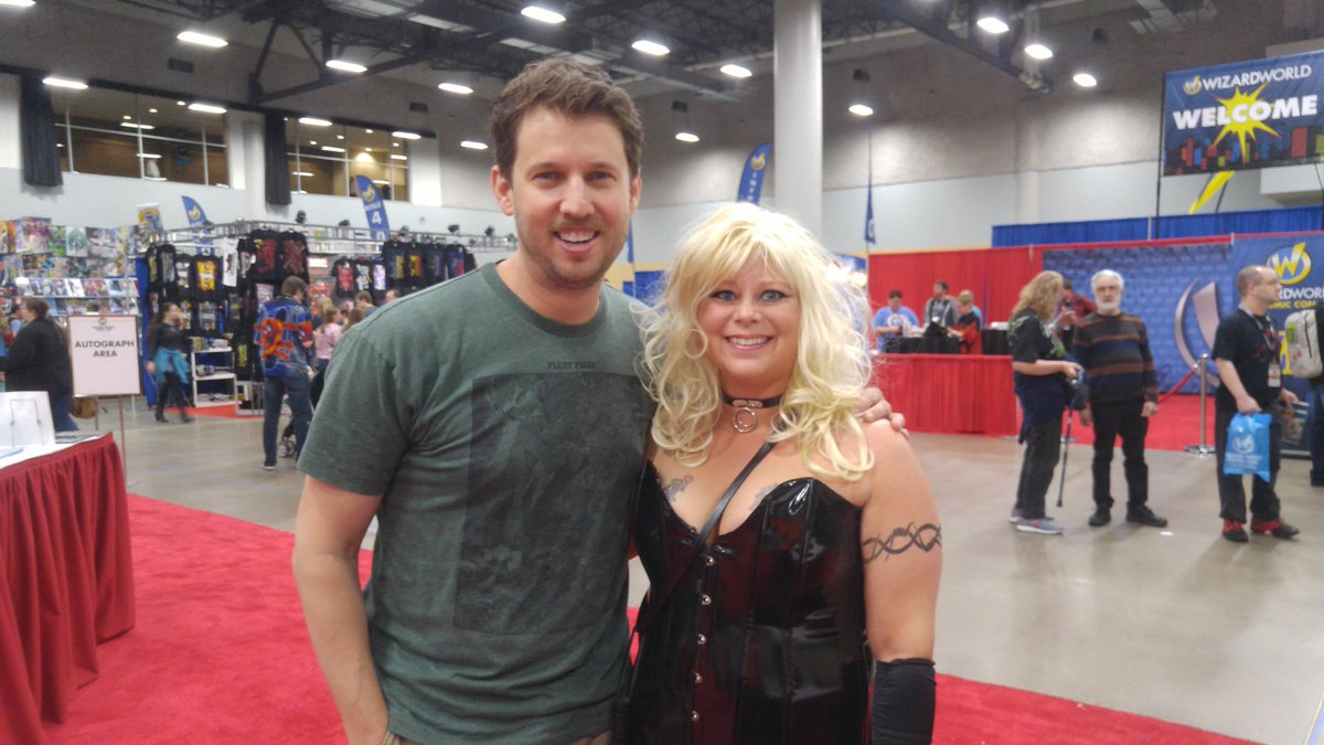 Sweet! <a href="/hederjon/">Jon Heder</a> #WizardWorld