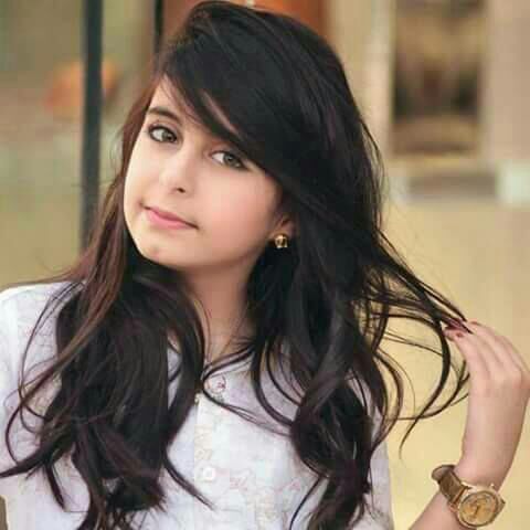 نــآس تگسـر گـوب وتقــدم أعــذآر
 
ونـآس تگسر قلـوب وتقـول عـآدي

 حقـيقـﮧ'💔🔕