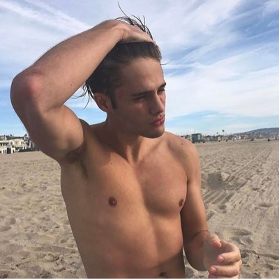 RpgTyler_'s tweet photo. #NouvellePhotoDeProfil https://t.co/ZXgXzx7X2W