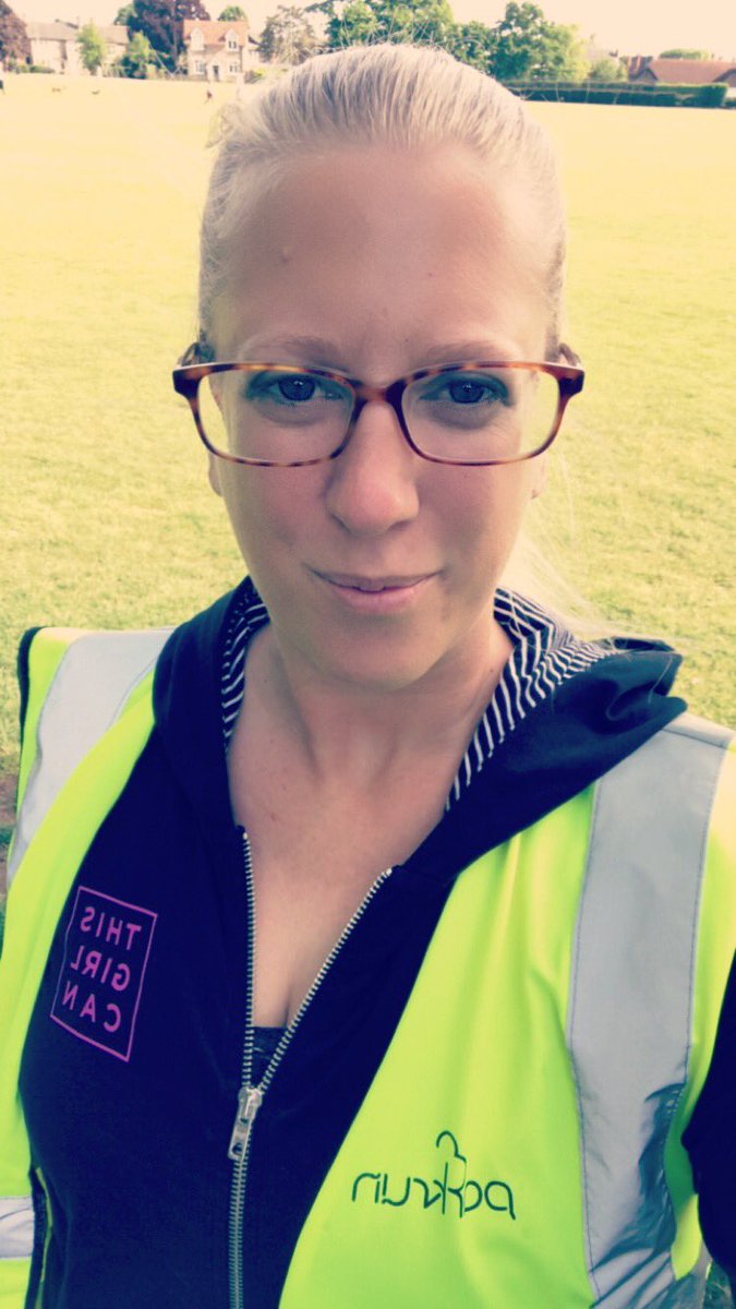 have_bee's tweet photo. Love a Sunday morning volunteering stint. #juniorparkrun #thankyoumarshal #ThisGirlCanEssex @juniorparkrunUK #nextgeneration https://t.co/ilRd3JeiWp