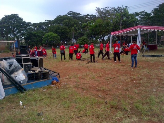 Tetap Kompak&amp;semangat wlu tenaga Terkuras 2 hari demi kemajuan para seniman <a href="/ridwankamil/">Ridwan Kamil</a> <a href="/kennydewi/">kenny dewi kaniasari</a> <a href="/Sigitiskandar77/">sigit iskandar</a>