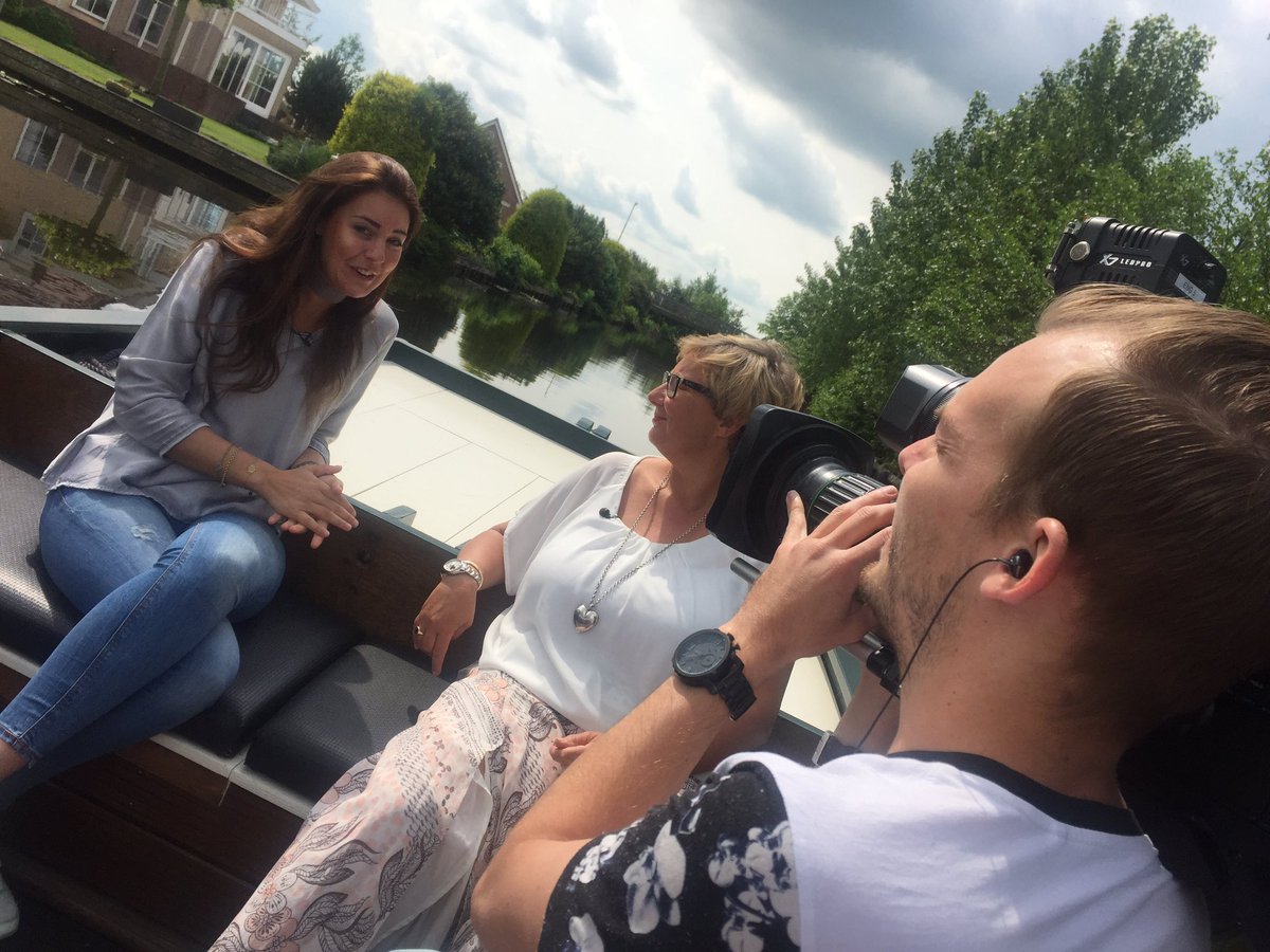 Wethouder <a href="/Peters_Yvonne/">Yvonne Peters</a> voor de camera, 3 juni te zien bij #rtlwoontips