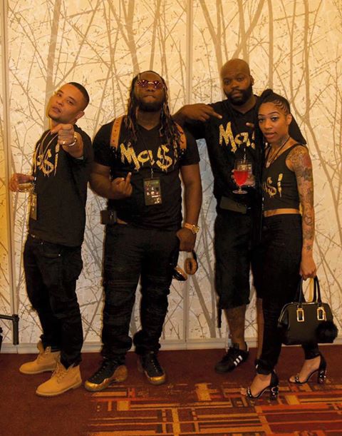 DESTINEELYNNFGM's tweet photo. All My Niggas Shootas 💥🔫 #MasiDaTeam https://t.co/Z4gD46IAeJ