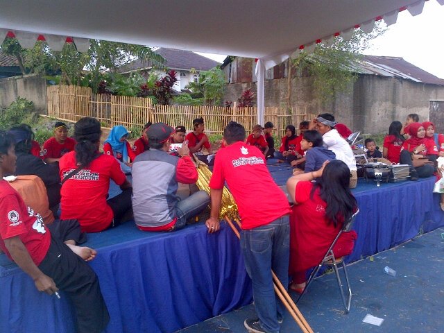 Rapat Evaluasi Tetap Dilaksanakan sbg upaya peningkatan Kualitas Kerja <a href="/ridwankamil/">Ridwan Kamil</a> <a href="/kennydewi/">kenny dewi kaniasari</a> <a href="/Sigitiskandar77/">sigit iskandar</a>