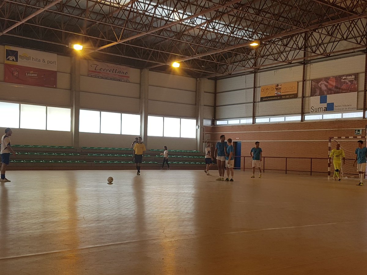 Empezamos segunda parte de #PlayOff con un dominio claro de Dr.Shoes

Dr. Shoes 3-1 <a href="/AMotorRAltabix/">A.Motor-Credilowcost</a>