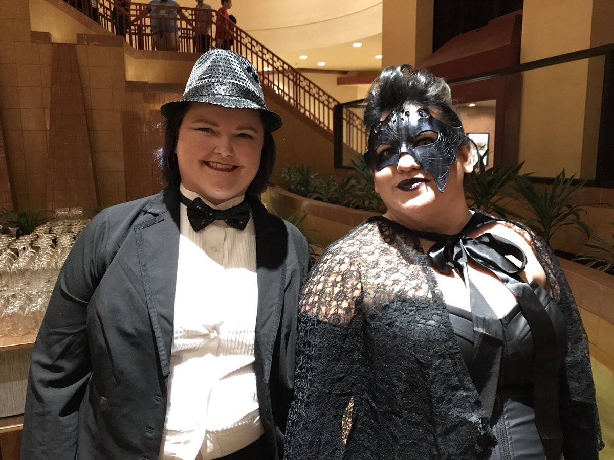 DreadfulGamesCo's tweet photo. Fierce with @Mmmmmmmercury #geekway2017 #FancyGaming https://t.co/gc9jpk6gsr