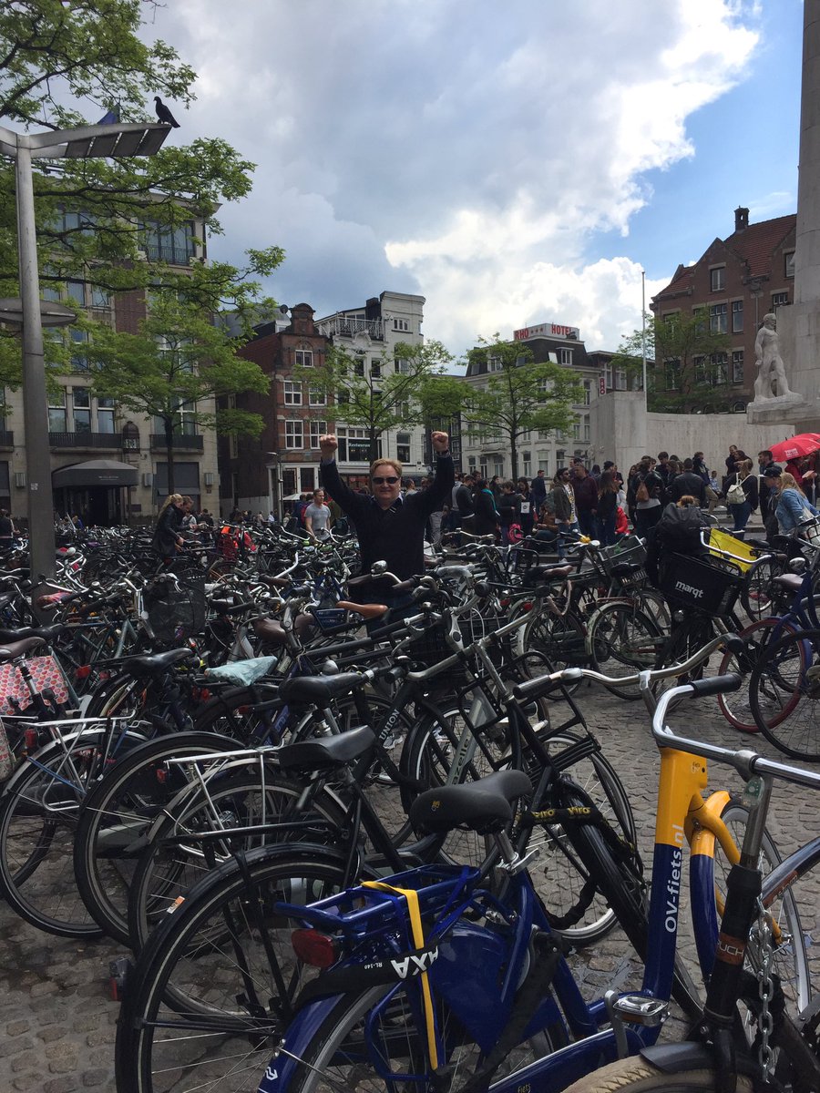 therealTommyOMG's tweet photo. When in Holland... https://t.co/6N6UzNvOxH