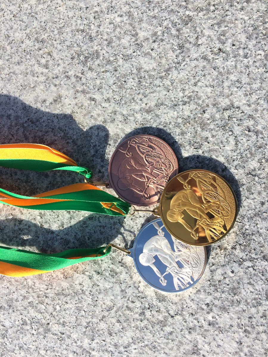 To the victors .... <a href="/UoNSport/">University of Nottingham Sport</a> colours