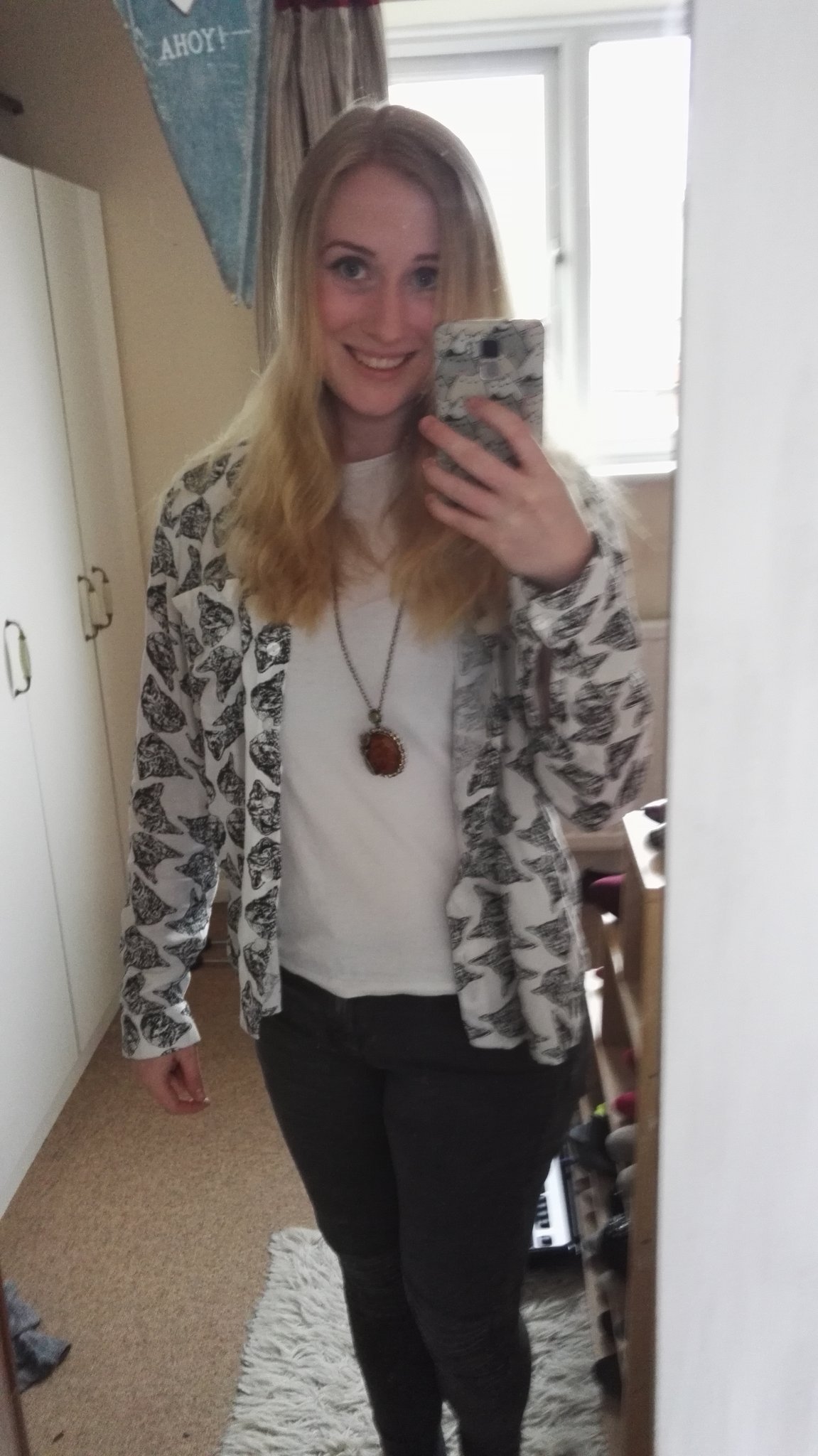 TW Pornstars - Satine Spark. Twitter. Out for dinner last night, had a 