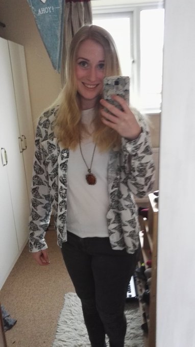 Out for dinner last night, had a fun evening! https://t.co/zzCRr0T4Ra<a href="/tag/sexysunday"class="tags"><span>#sexysunday</span></a><a href="/tag/sinfulsunday"class="tags"><span>#sinfulsunday</span></a>