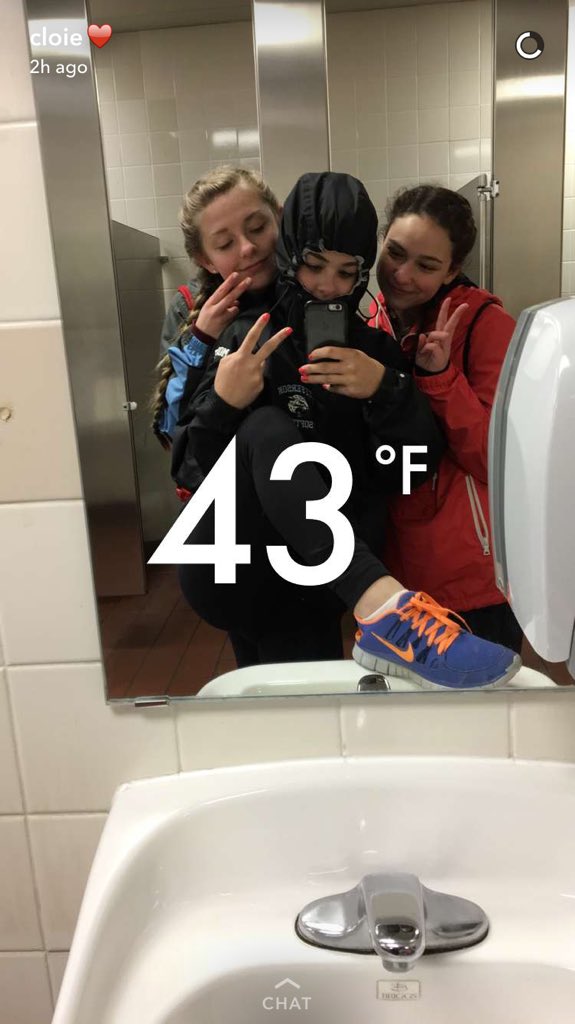 butternutsquasn's tweet photo. happy sweet 16 clo!! love you lots &amp; i hope it's the best!!🎊🎉💕 https://t.co/89cvJOSIf5