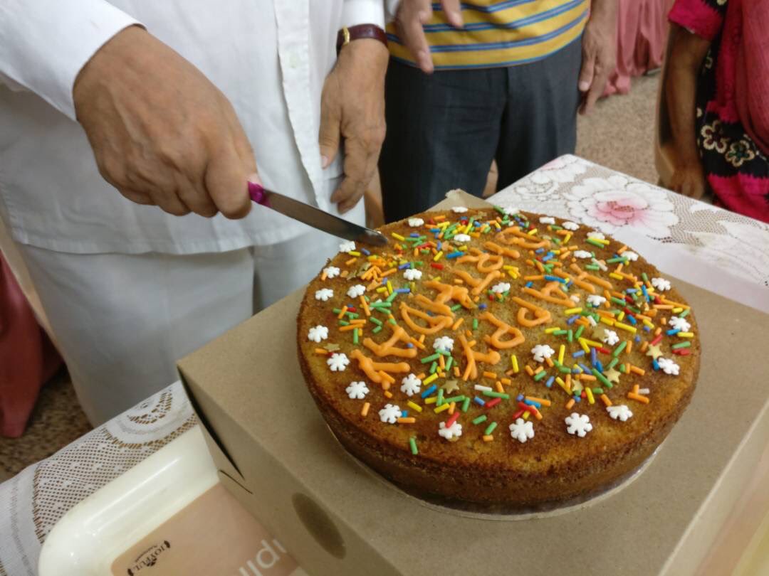 vanitha1189's tweet photo. Birthday babies @ Little sisters of the poor @Mphasis @MphasisCareers @Ashwilsalins @AnoopKumarPL @sanbolooR @deepakraj4030 @BenSubbarao https://t.co/zTAQsBJBXB