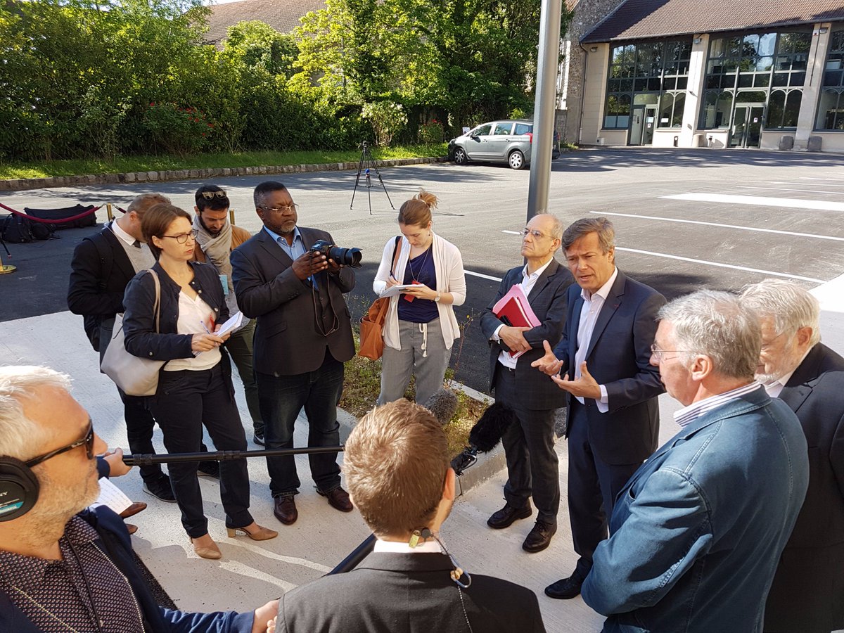 Les Maisons_Partagées <a href="/sdecyrene/">Simon de Cyrène</a> #Rungis accueillent ce matin le #PremierMinistre @EPhilippePM et la Secrétaire d'Etat #Handicap @sophcluz