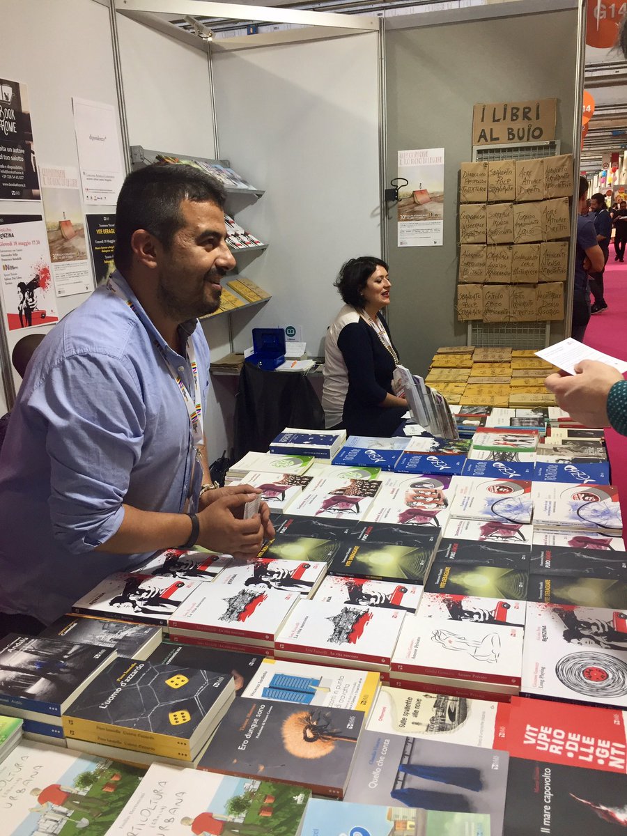 MdSEditore's tweet photo. Sta per iniziare un nuovo giorno al @SalonedelLibro. Vi aspettiamo al nostro stand (P.2 G146). #SalTo17 #SalTo30 @CasaLettori @Libreriamo https://t.co/a4MQWM0vbR