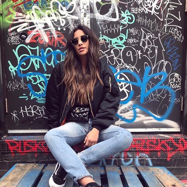 backtoliferpg's tweet photo. 📍Shay Mitchell
• Megan Mitch
• Bisexuelle
• 21 ans 
@shitimmeG https://t.co/r9QlNn7qVL