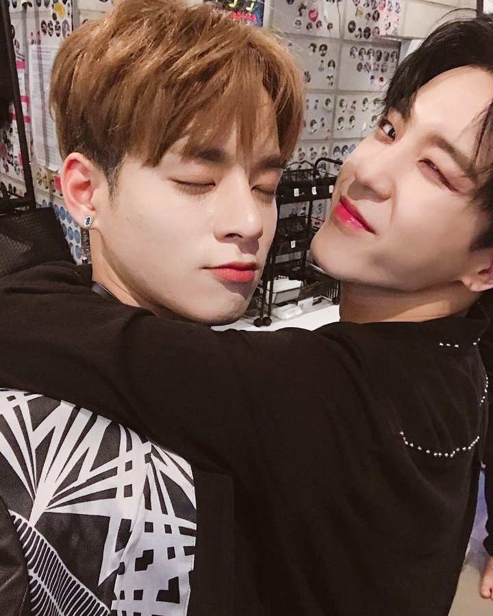 DAVi4_0UQAAFiJD.jpg:large