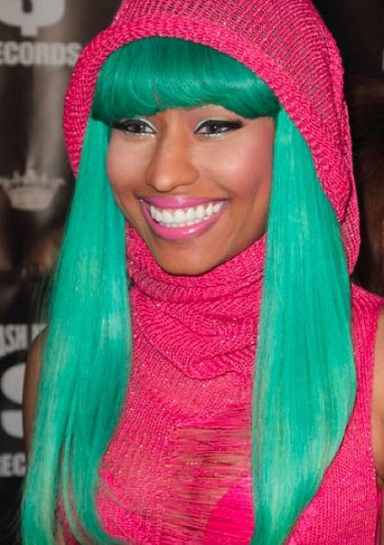 NickiMinajRus's tweet photo. Го свою историю о том, как &amp; когда вы узнали о Минаж. #NickiBBMAs ‼️

Мой 2011, была статья, где Минаж назвали "хип-хоповой Леди Гагой". https://t.co/9MOxfuebTT