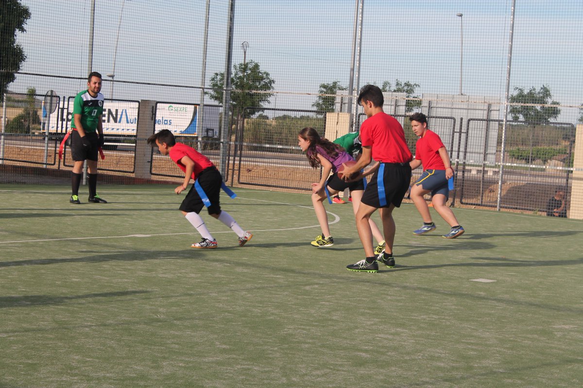 Vva_BlackStorks's tweet photo. Os adelantamos un par de fotos del evento de ayer. Más tarde os contaremos todo lo que pasó porque ahora es #GameDay! #LJBS #Greens VS #Reds https://t.co/e7AZ5fkEQH