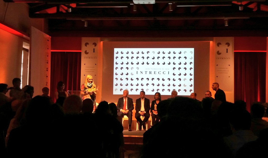 Giornata inaugurale della #scuola di alta formazione di sala "#Intrecci", sul palco la bravissima Dominga #Cotarella di cantina #Falesco