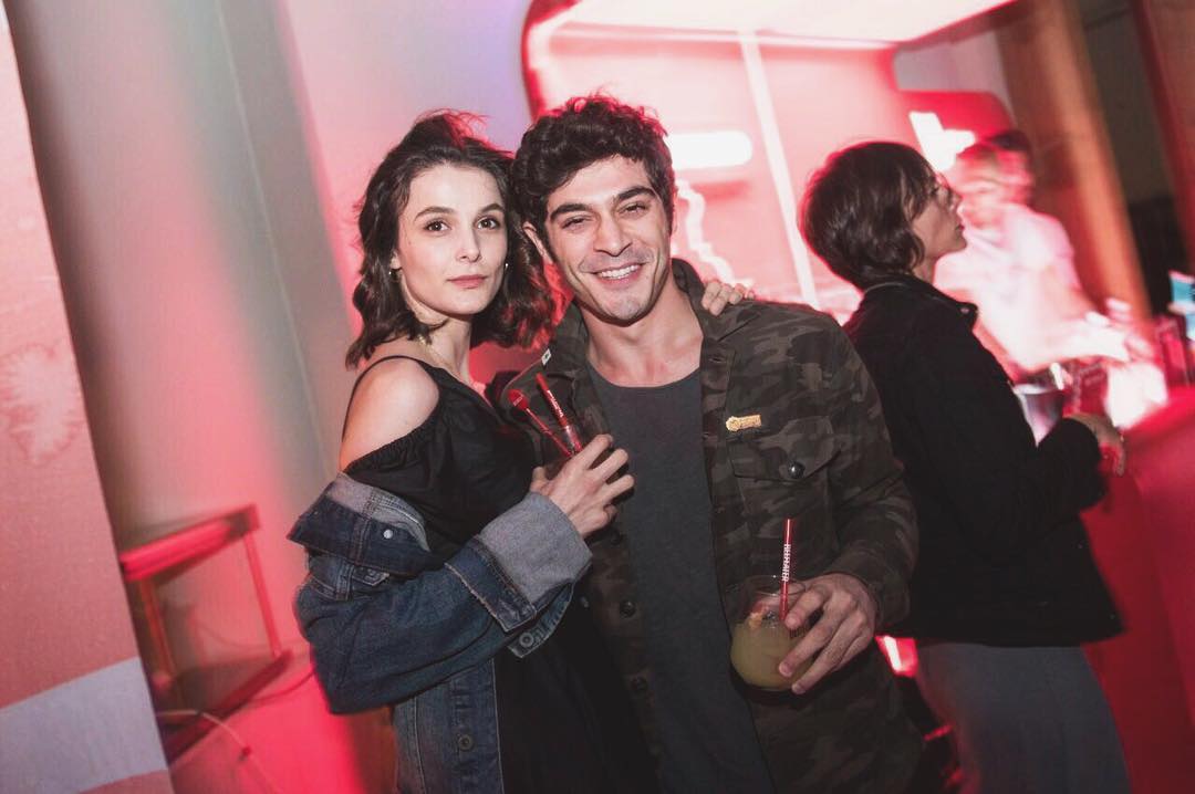 Binumiyy's tweet photo. ❤️ #ELLESummerWeekend2017 #burakdeniz #büşradeveli #elleweekend https://t.co/ZQbLlIA6bc