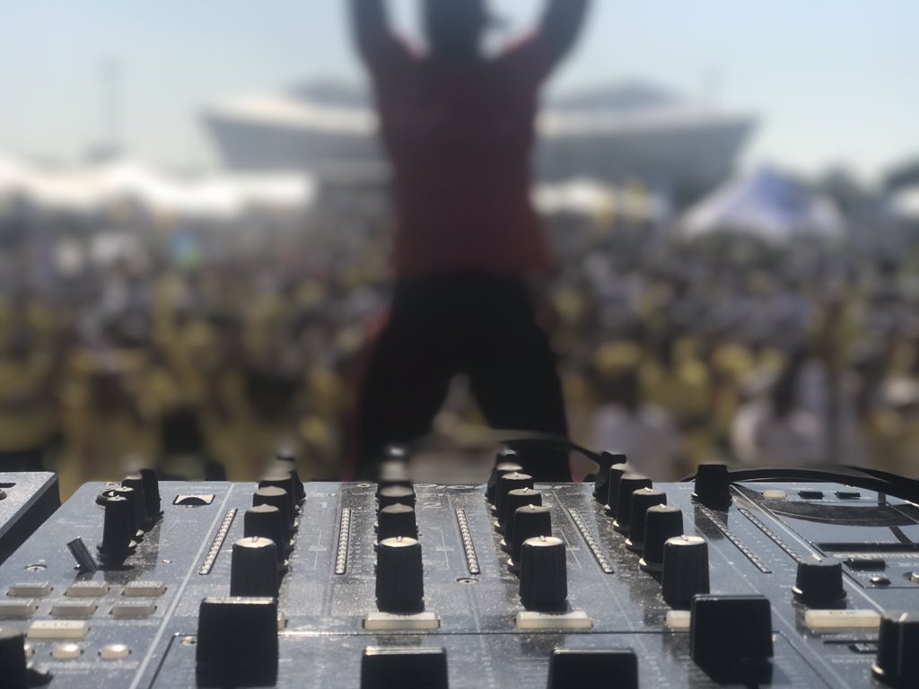 djdeong's tweet photo. My view from the main stage at the finish of the #DurbanBigWalk https://t.co/8bwDcfdS1i