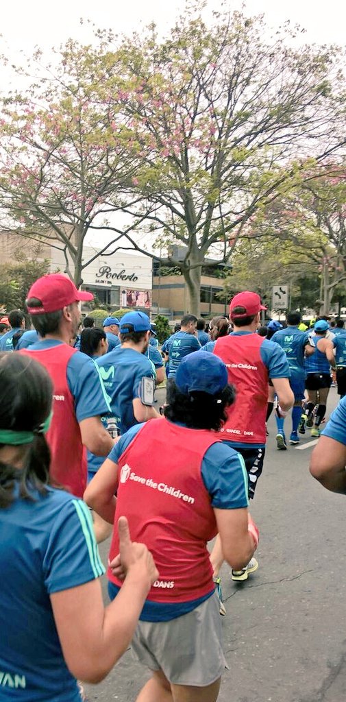SaveChildrenPE's tweet photo. Más de 10 corredores están participando en la Maratón #Lima42K para ayudar a los damnificados de #Piura #whyirunlima #UnaSolaFuerza 💪 https://t.co/DqdiwUdbGI