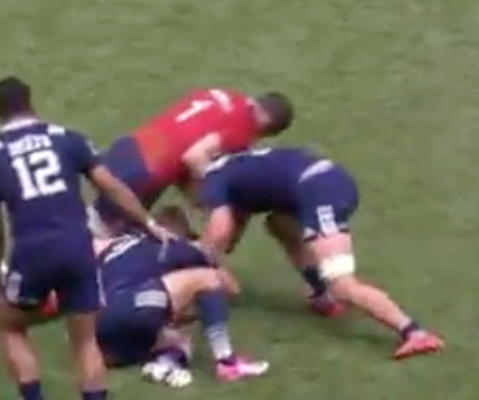 USASevensRugby's tweet photo. "Neck roll by blue" #rugby #what https://t.co/2b8tOOOe3f