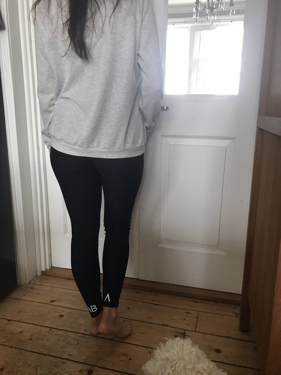 AshnaBoyers's tweet photo. @aimathleisure just popped into fenwicks to see Amy &amp; grabbed a pair of her lush leggings. https://t.co/6gz2HP7Q2P